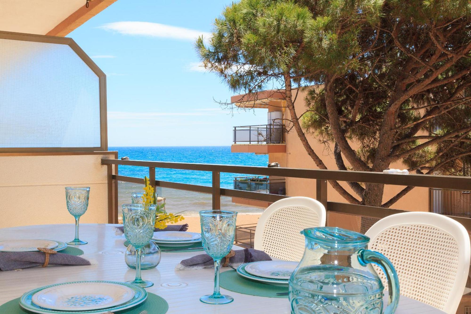 Uhc Txingudi Apartments Cambrils Exteriör bild