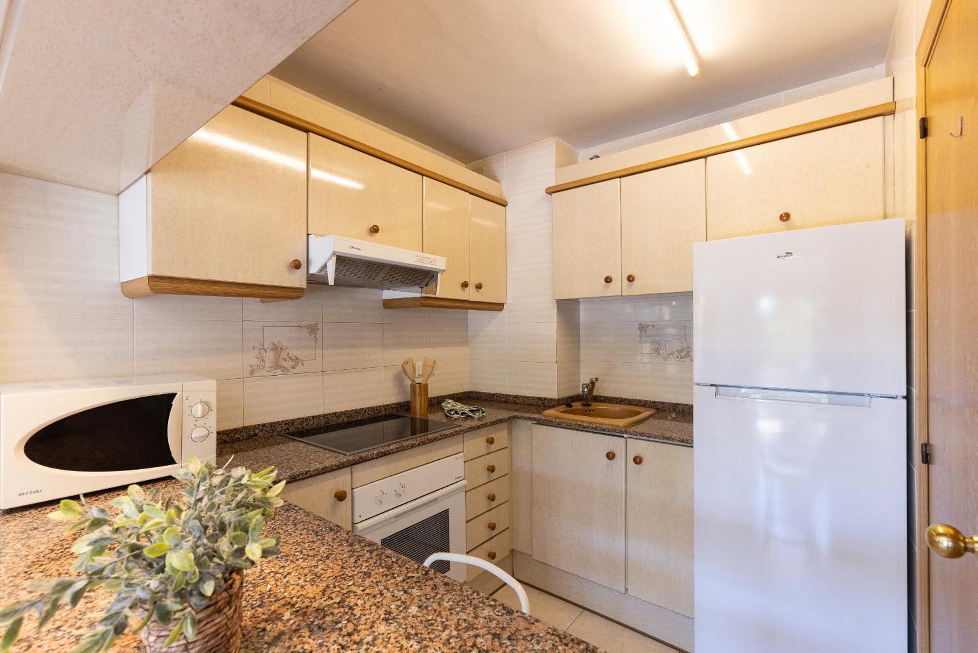 Uhc Txingudi Apartments Cambrils Exteriör bild