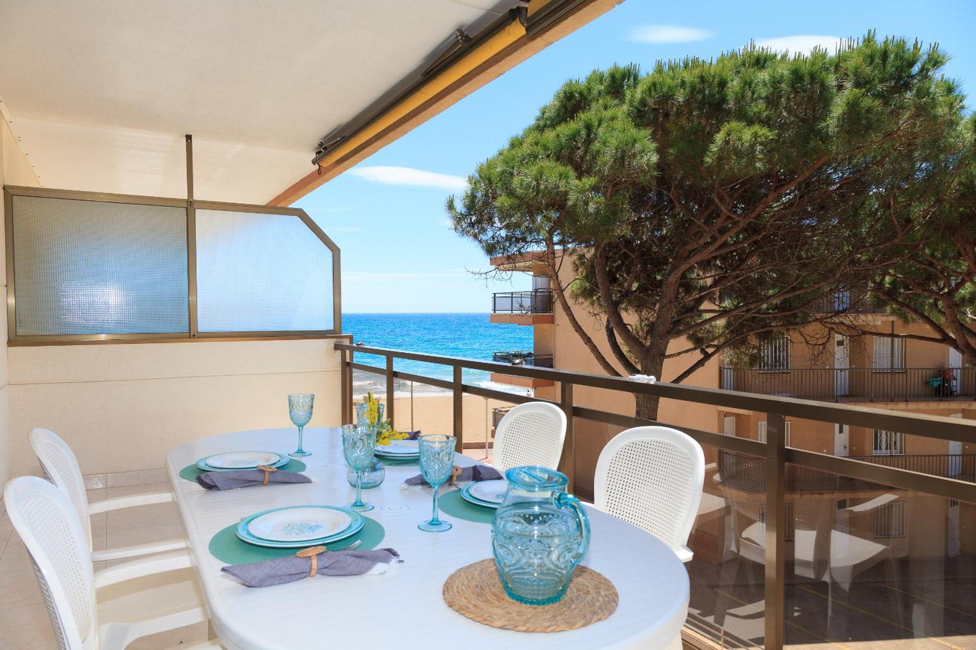 Uhc Txingudi Apartments Cambrils Exteriör bild