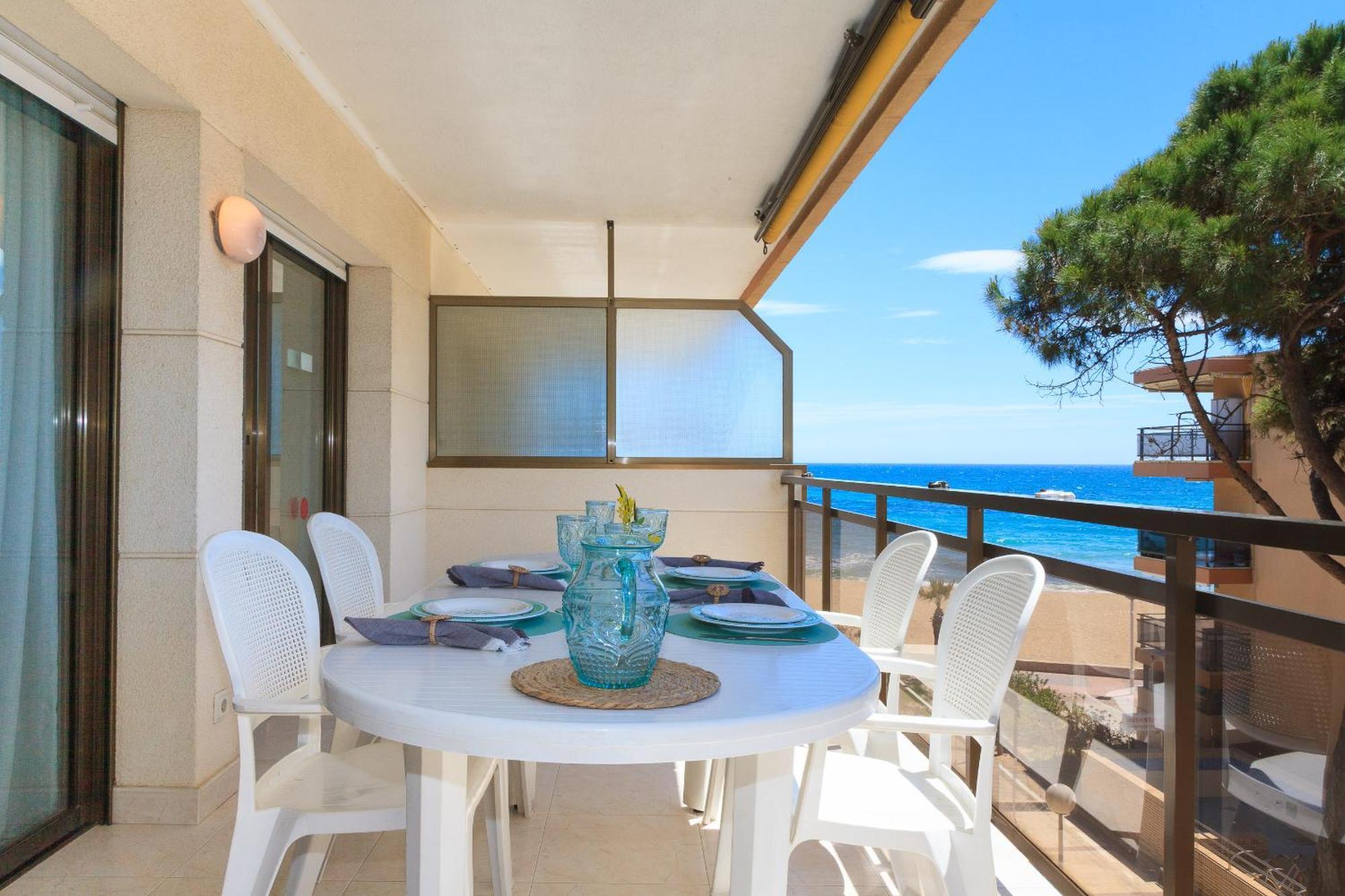 Uhc Txingudi Apartments Cambrils Exteriör bild
