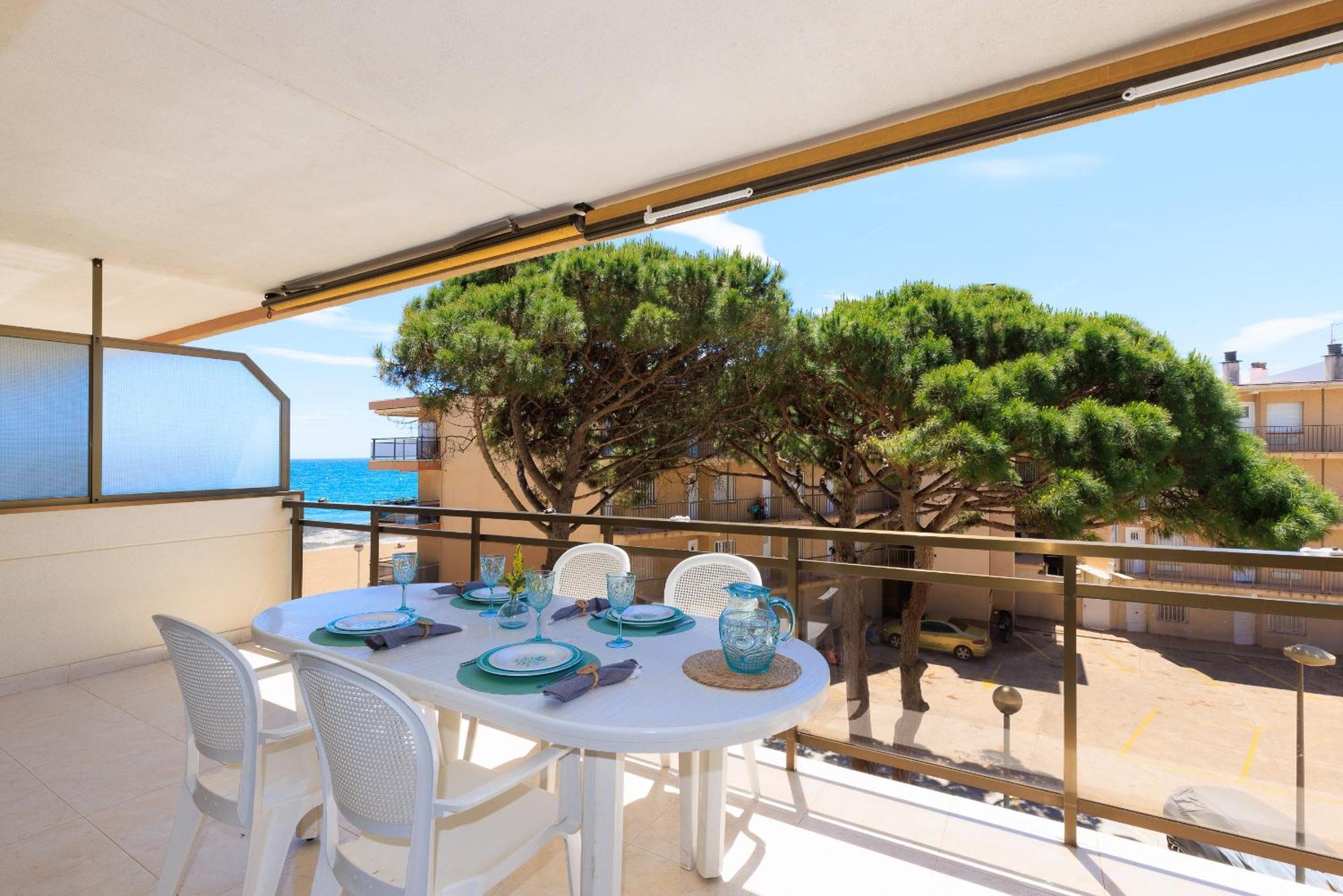 Uhc Txingudi Apartments Cambrils Exteriör bild