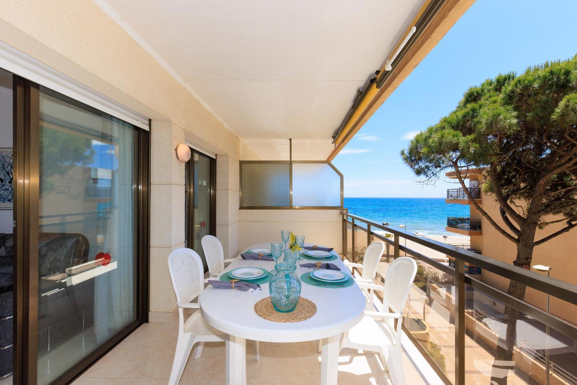 Uhc Txingudi Apartments Cambrils Exteriör bild